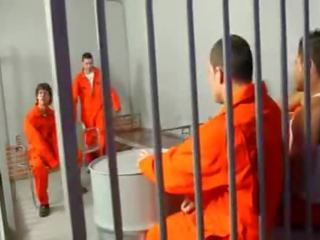 Deity inmates saugen pecker